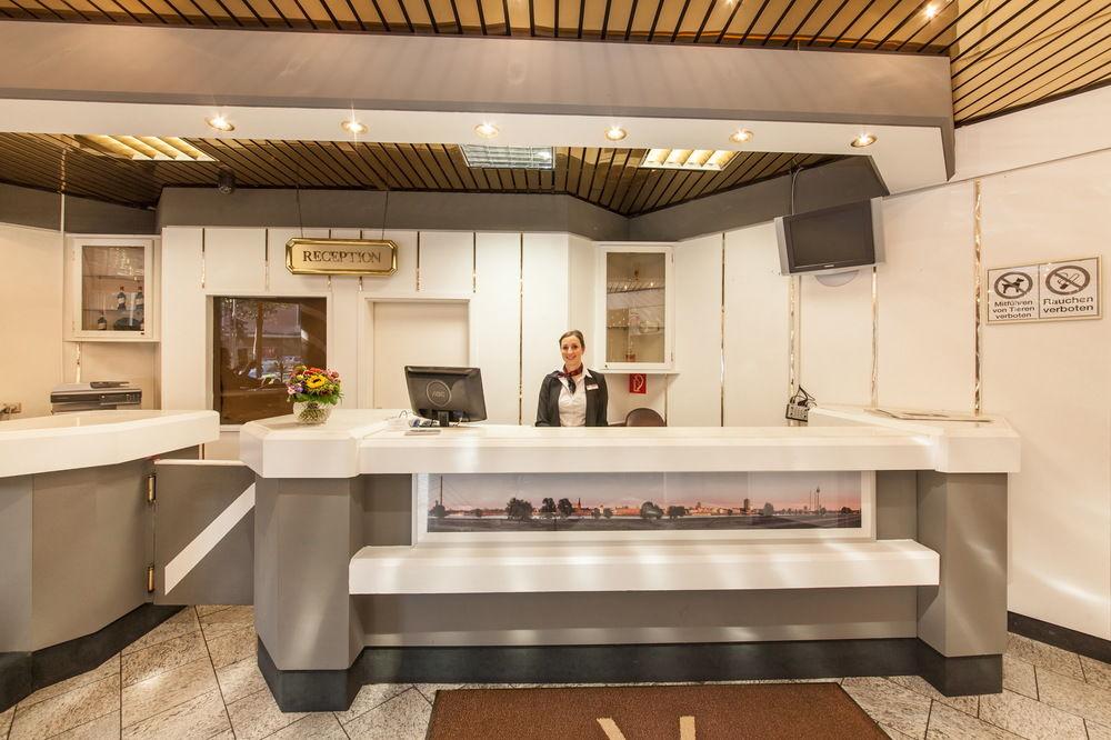 Hotel An Der Oper Duesseldorf Ngoại thất bức ảnh