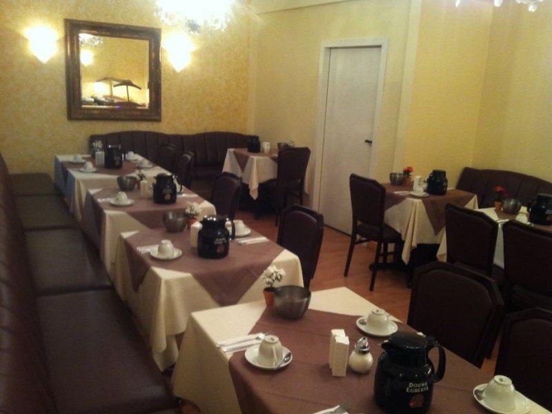 Hotel An Der Oper Duesseldorf Ngoại thất bức ảnh