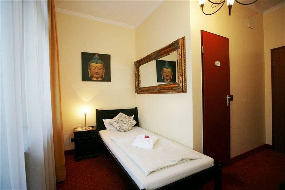 Hotel An Der Oper Duesseldorf Ngoại thất bức ảnh